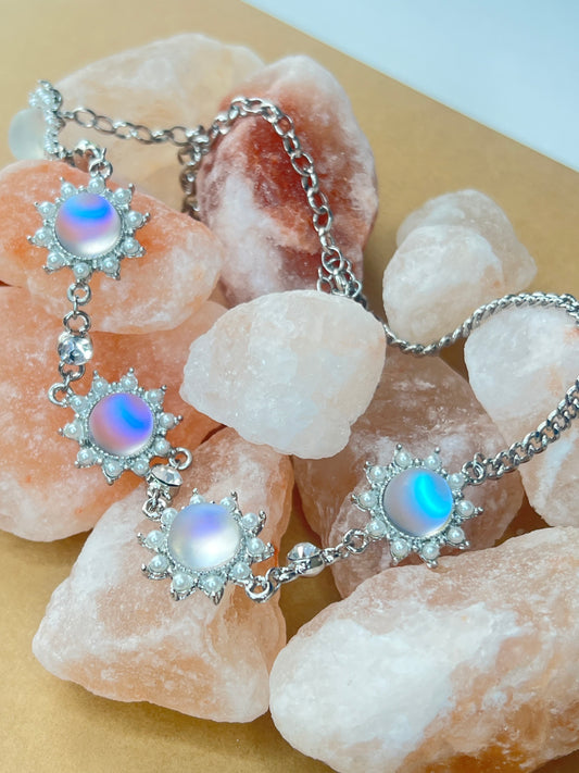 Moonbeam Mirage Choker